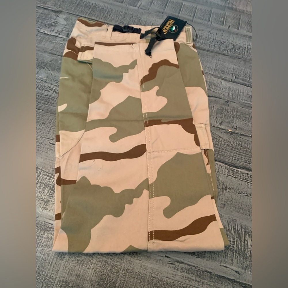 RedHead Men's Camouflage Cargo Pants, Small, NWT 15.5” waist 31.5” inseam - Picture 2 of 5